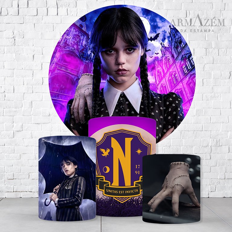 Kit Painel De Festa Wandinha + Trio De Cilindros Em Tecido  KITPAI208